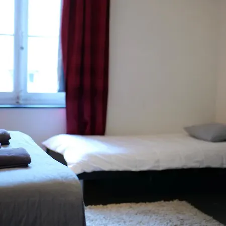 Les 5 Lys Apartment *