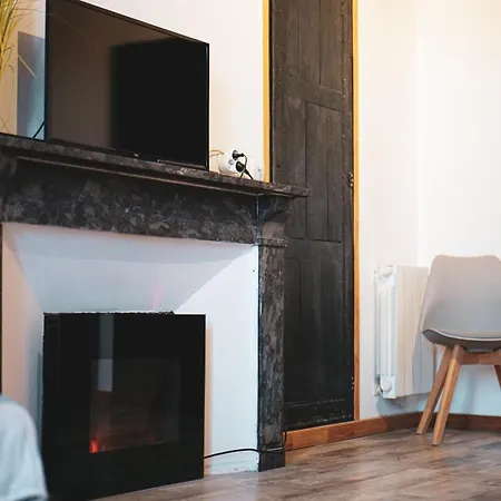 Les 5 Lys Apartment *