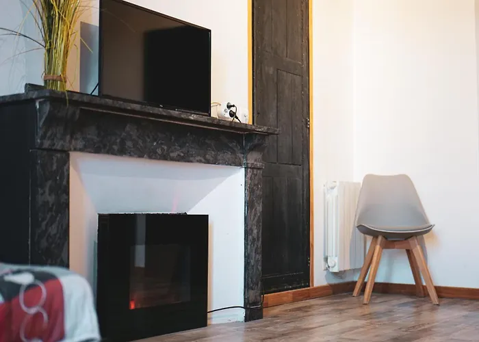 Les 5 Lys Apartment *